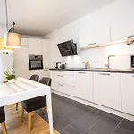 Komfortables Studio-apartment Hoechsten By Interhome