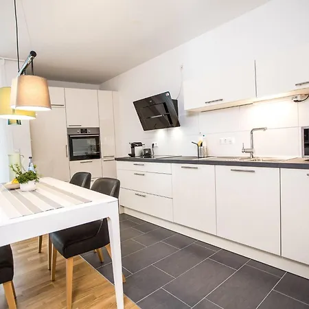 Komfortables Studio-apartment Hoechsten By Interhome